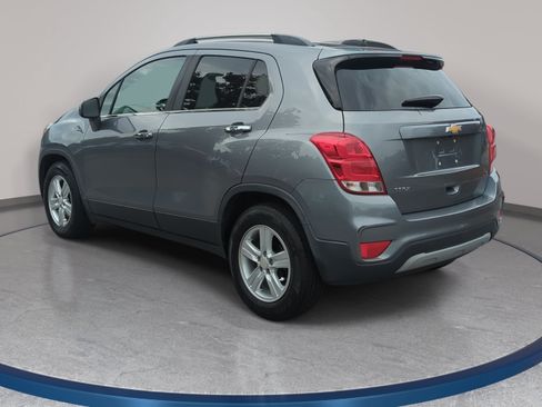 Used 2020 Chevrolet Trax LT w/ LT Convenience Package FWD image 7