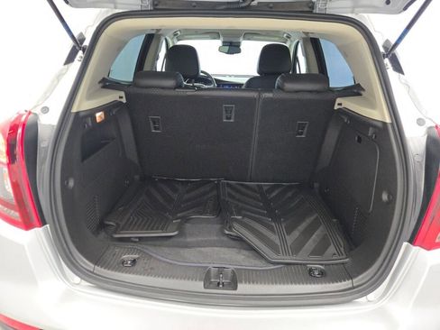 Used 2022 Buick Encore Preferred w/ Safety Package AWD/4WD image 18