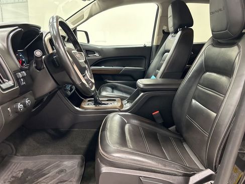 Used 2018 GMC Canyon Denali image 10