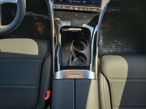 Certified 2025 Mercedes-Benz GLC 300 image 20