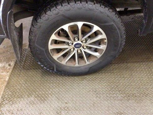 Used 2018 Ford F150 Lariat w/ Equipment Group 502A Luxury image 27