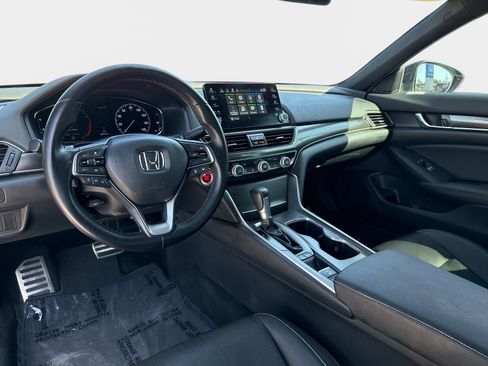 Used 2019 Honda Accord Sport image 14