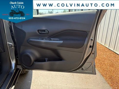 New 2025 Nissan Kicks Play S image 6