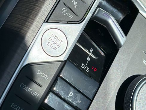 Used 2025 BMW 330i Sedan w/ Convenience Package RWD image 19