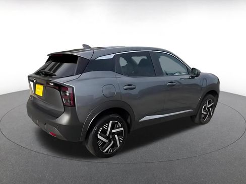 Used 2025 Nissan Kicks SV FWD image 15