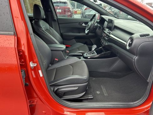 Used 2021 Kia Forte GT-Line w/ GT-Line Premium Package image 19