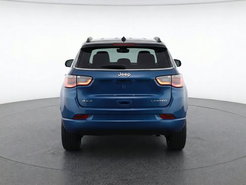 Used 2025 Jeep Compass Trailhawk AWD/4WD image 7