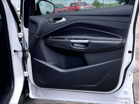 Used 2018 Ford Escape SEL w/ Ford Safe & Smart Package FWD image 29