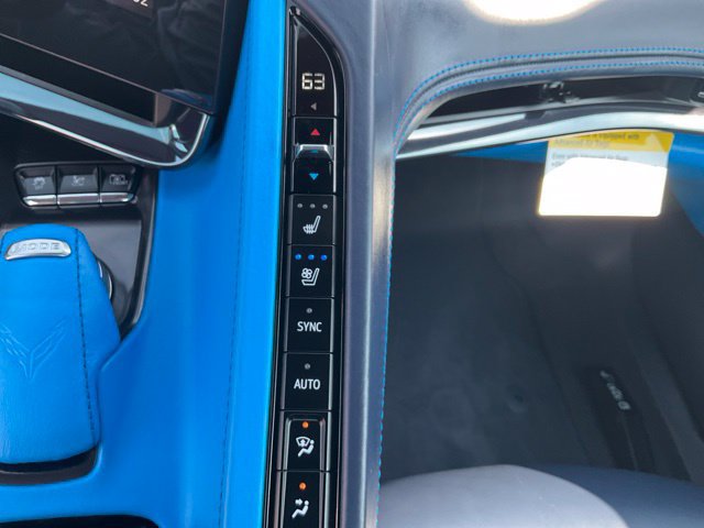 Used 2023 Chevrolet Corvette Stingray Premium Conv w/ Z51 Performance Package RWD image 27