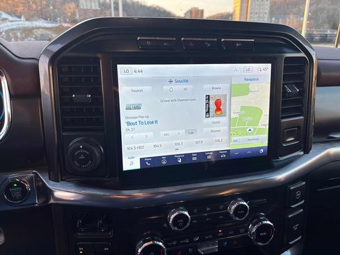 Used 2022 Ford F150 Lariat w/ Max Trailer Tow Package image 20