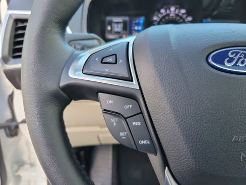 Certified 2023 Ford Edge Titanium AWD/4WD image 23