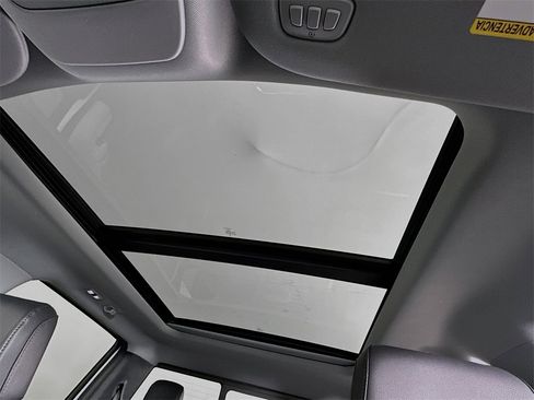 New 2026 Ford F250 Lariat w/ Black Appearance Package image 14