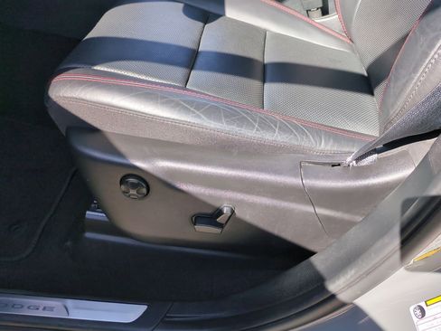 Used 2025 Dodge Durango GT image 35