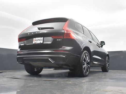 Used 2024 Volvo XC60 B5 Plus image 48