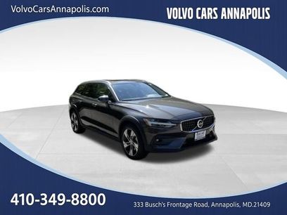 Used 2025 Volvo V60 B5 Cross Country Plus
