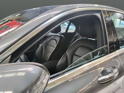 Used 2019 Mercedes-Benz C 300 4MATIC Sedan image 10