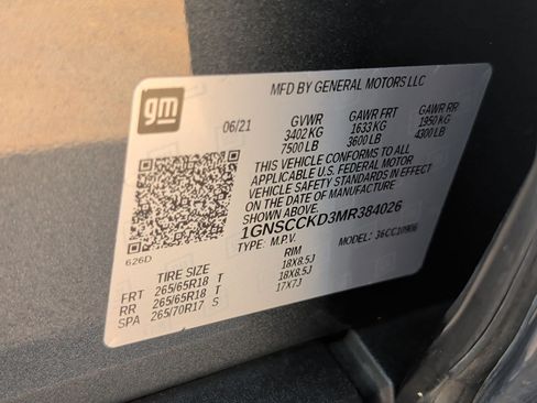 Used 2021 Chevrolet Suburban LT RWD image 30