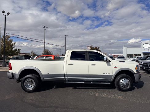 Used 2021 RAM 3500 Laramie image 41
