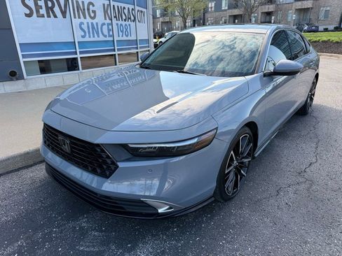 Used 2023 Honda Accord Touring image 10