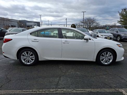 Used 2015 Lexus ES 350 w/ Premium Package image 4