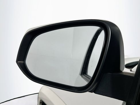 Used 2019 Toyota Tacoma TRD Sport image 16