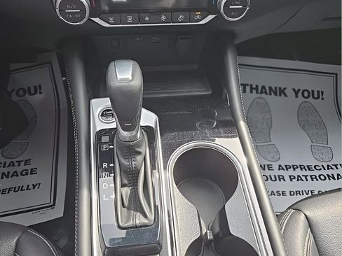 Used 2024 Nissan Altima 2.5 SL FWD image 14