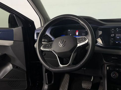 Used 2023 Volkswagen Taos SE w/ Panoramic Sunroof Package image 14