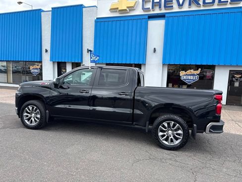 Used 2022 Chevrolet Silverado 1500 LT AWD/4WD image 15