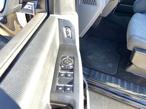 Used 2023 Ford F150 XLT image 43