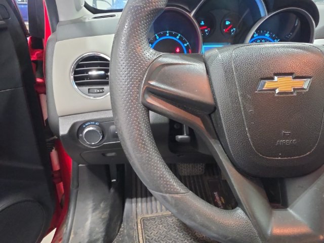 Used 2016 Chevrolet Cruze LS FWD image 9