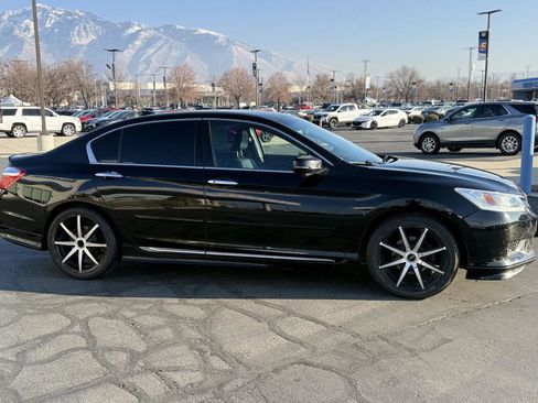 Used 2015 Honda Accord Touring image 5