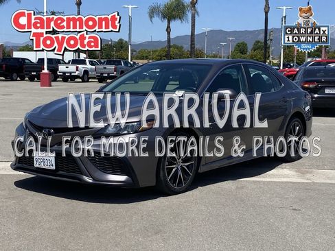 Certified 2024 Toyota Camry SE FWD image 1