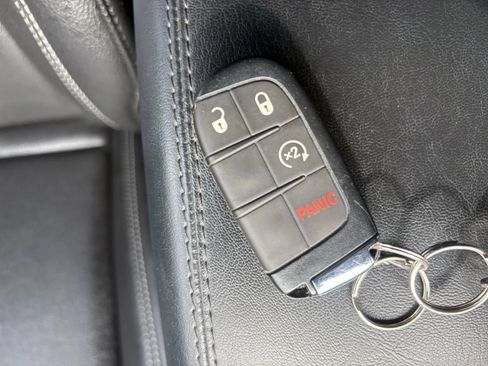 Used 2025 Jeep Compass Limited AWD/4WD image 21