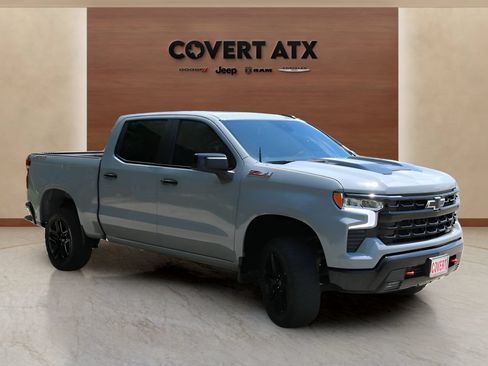Used 2024 Chevrolet Silverado 1500 LT Trail Boss w/ Convenience Package II AWD/4WD image 7