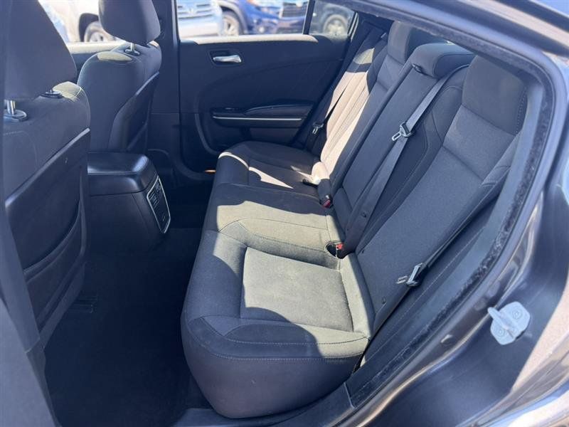 Used 2019 Dodge Charger SXT RWD image 17