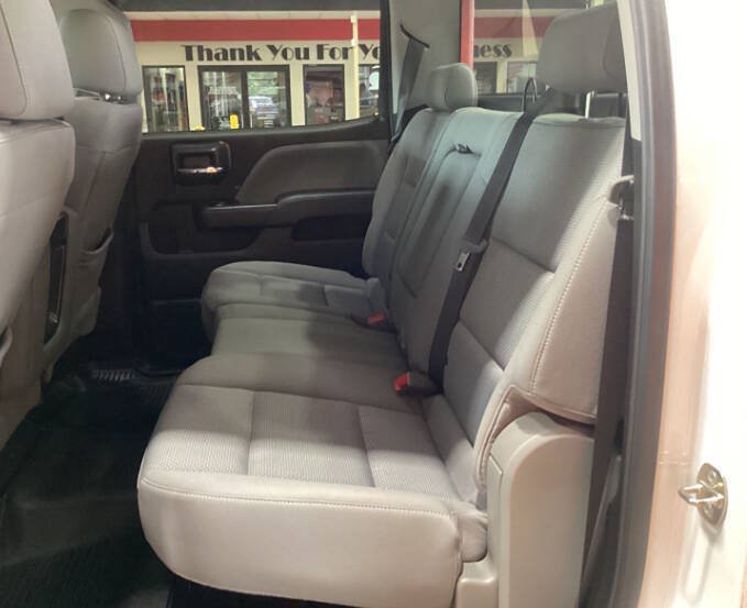 Used 2019 Chevrolet Silverado 2500 W/T AWD/4WD image 6