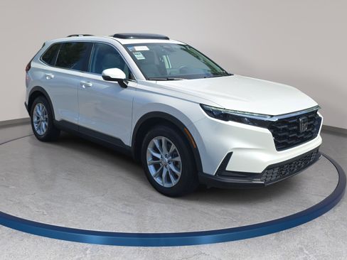 Used 2025 Honda CR-V EX image 3