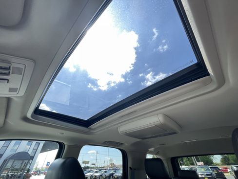Used 2014 GMC Yukon Denali AWD/4WD image 25