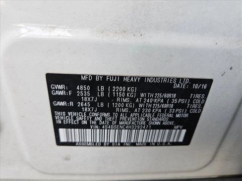 Used 2017 Subaru Outback 3.6R Limited image 27