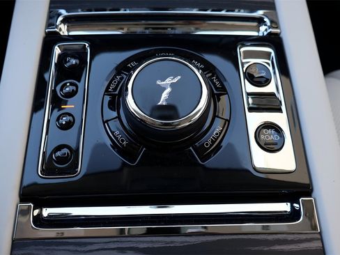 New 2026 Rolls-Royce Cullinan image 32