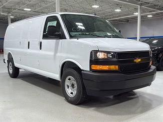 New 2025 Chevrolet Express 3500 Extended w/ Driver Convenience Package video 2