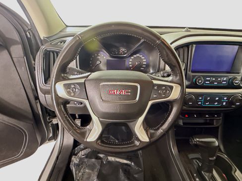 Used 2017 GMC Canyon SLE image 13