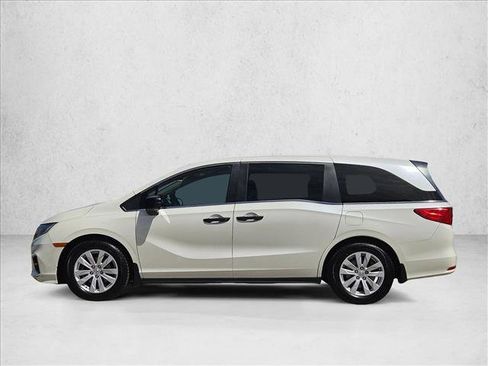 Used 2018 Honda Odyssey LX image 9