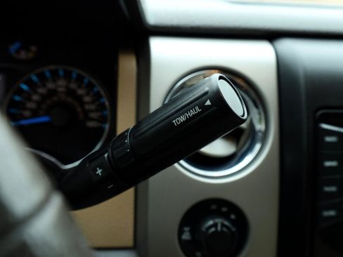 Used 2013 Ford F150 XLT w/ Luxury Equipment Group image 41