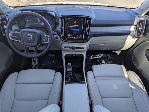 Used 2026 Volvo XC40 B5 Plus w/ Protection Package Premier AWD/4WD image 23