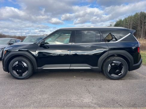 New 2026 Kia EV9 Wind AWD/4WD image 2