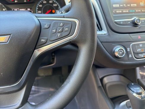 Used 2018 Chevrolet Malibu LS FWD image 14
