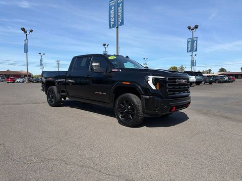 Used 2026 GMC Sierra 3500 AT4 w/ AT4 Premium Plus Package AWD/4WD image 4