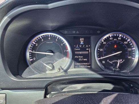 Used 2014 Toyota Highlander XLE FWD image 15
