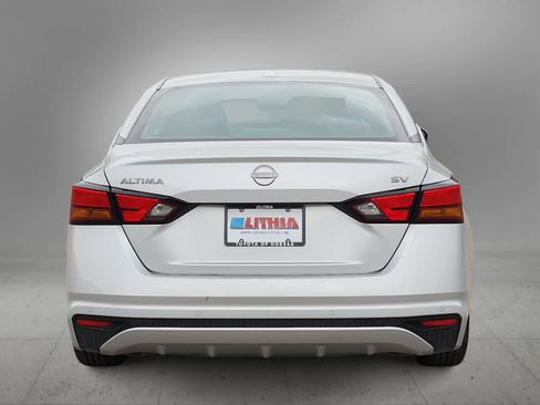 Used 2024 Nissan Altima 2.5 SV image 7